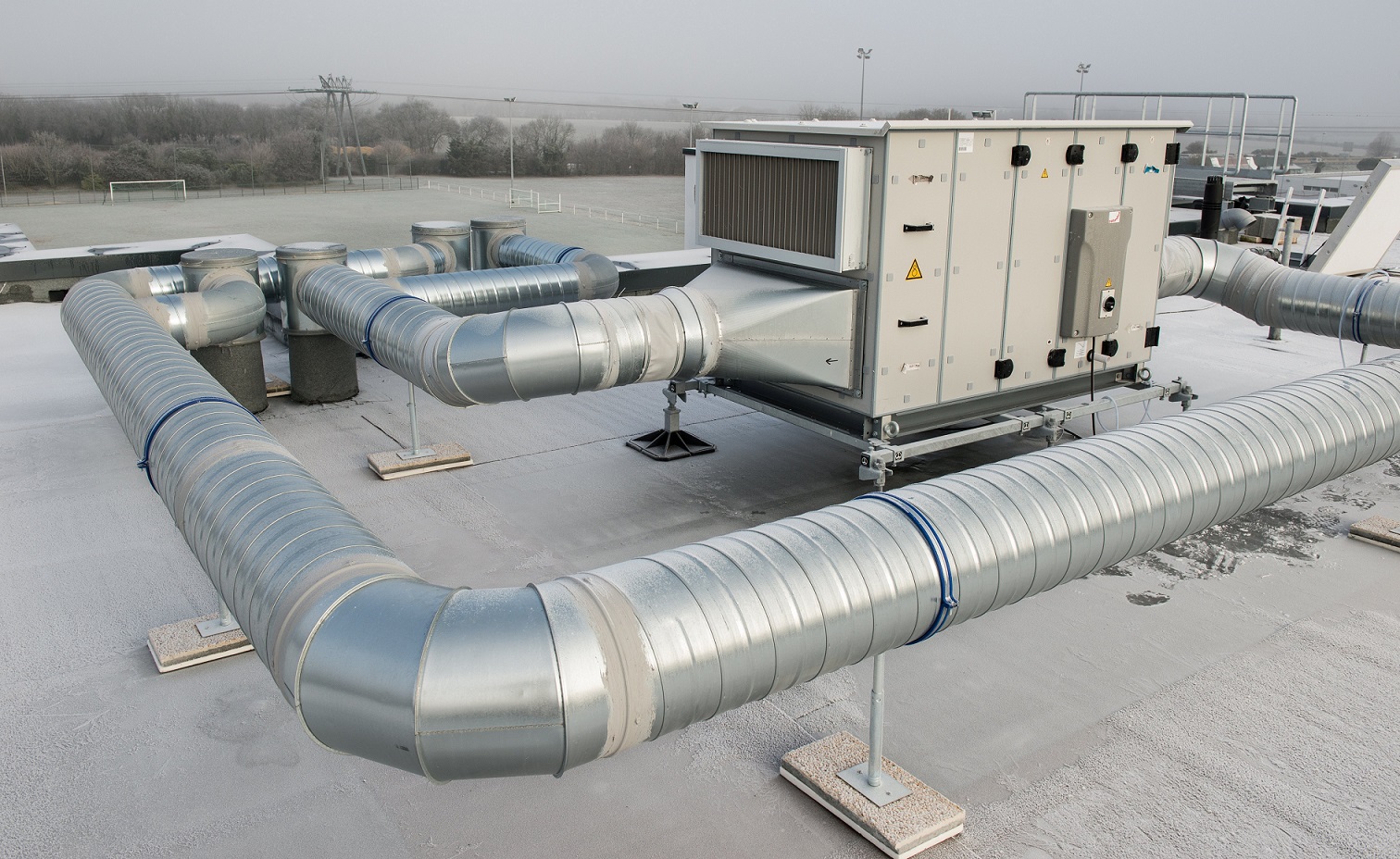 Installation de VMC double flux en toiture